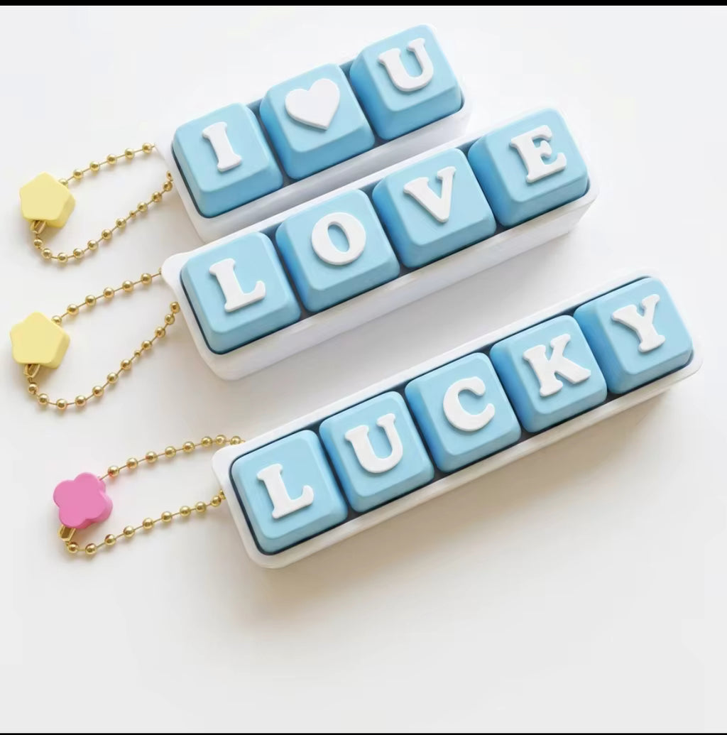 Personalised Clicker Keychain with Chain | Custom Name Key Tag