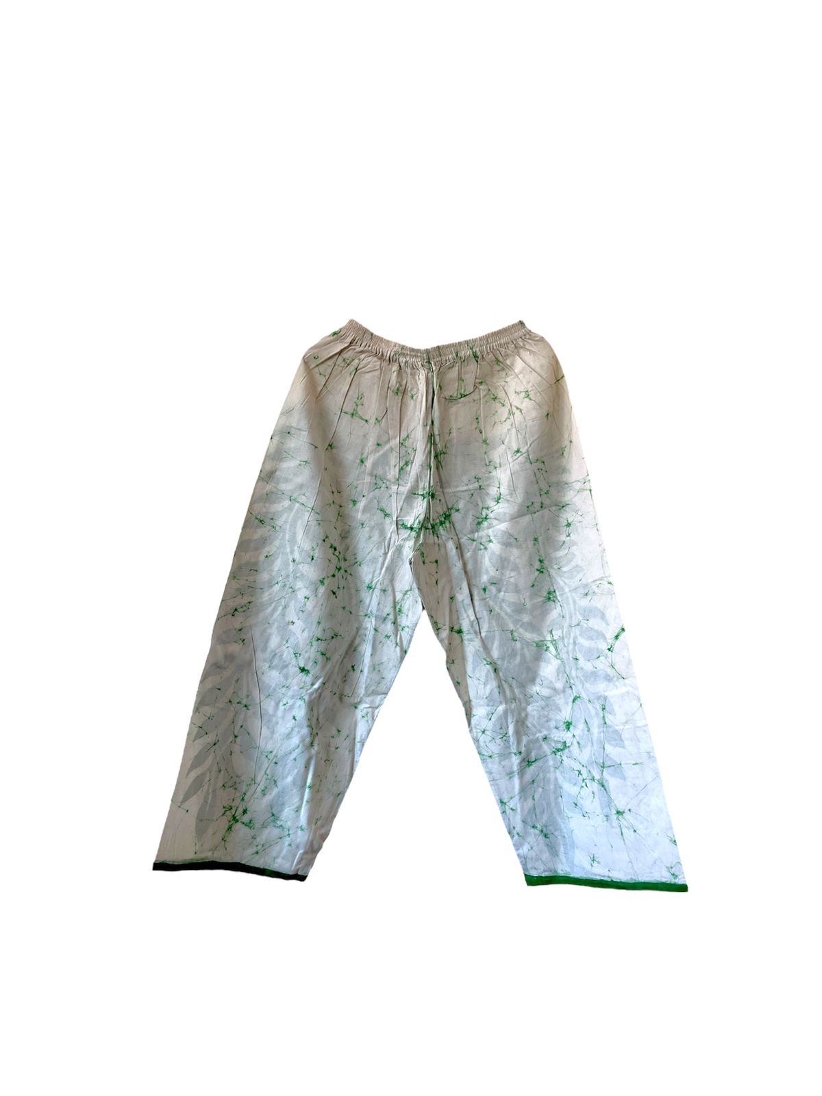Leaf Pattern Green and White 100% Cotton Comfort Pants – Travel-Ready & Versatile